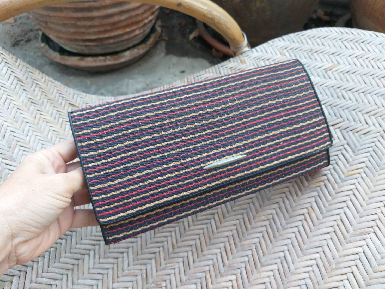 กระเป๋าเสื่อกก สวยน่าใช้มาก (ของใหม่)