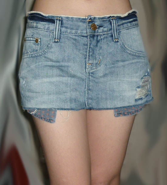 #1กระโปรงยีนส์เป๋าแลบ made in Korea 32-36-8.5