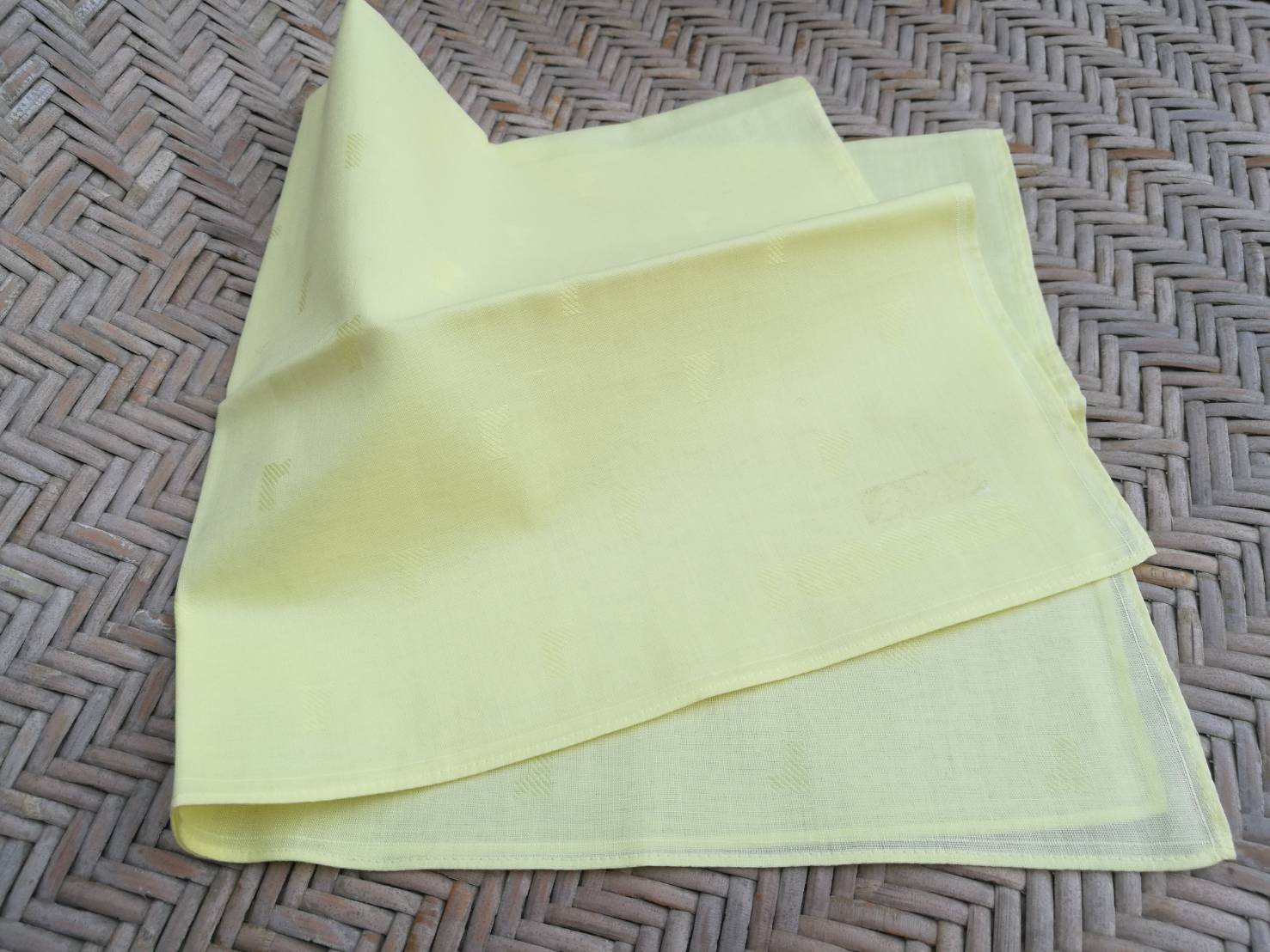 ผ้าเช็ดหน้าชาย renoma ผ้าดีมาก