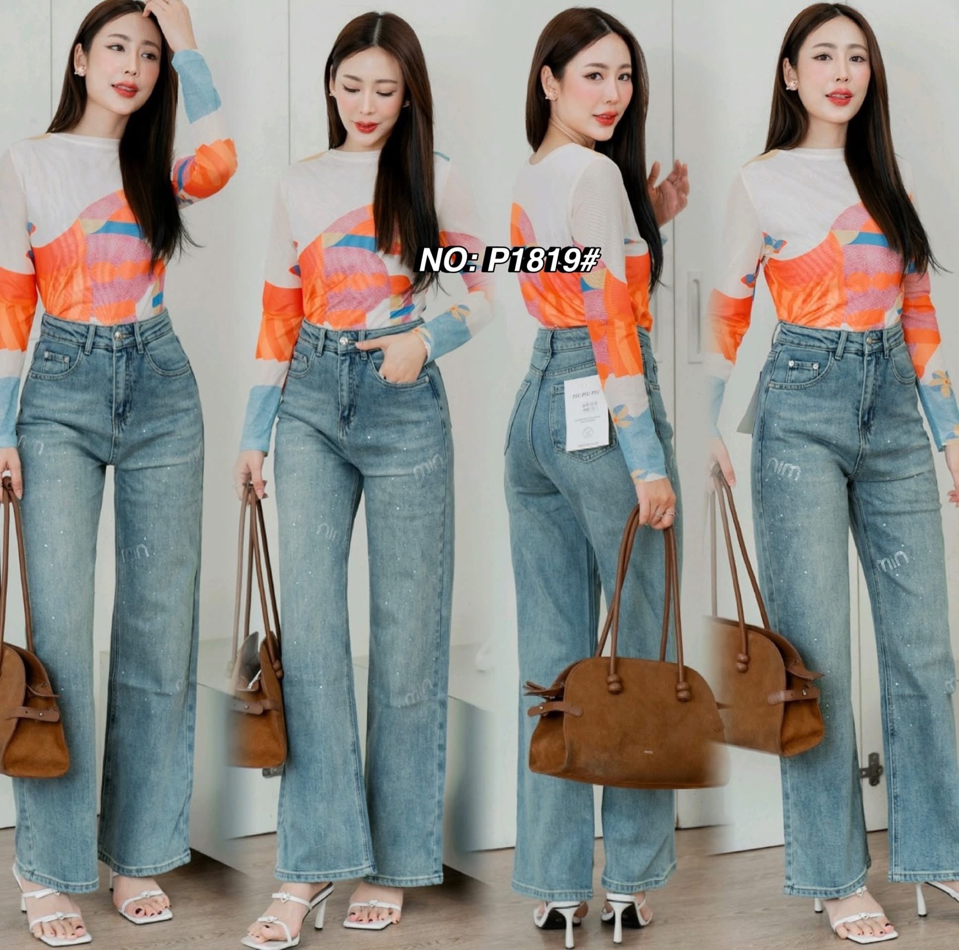 กางเกงยีนส์ขากระบอก ทรงสวยมากกกก เอวสูง บอกเลยรุ่นนี้เนื้อผ้ายีนส์ยืดอย่างดี ผ้านิ่มมากกกค่ะ ฟอกสีสวย ดีไซน์สุดเก๋ด้วยงานตกแต่งติดกากเพชร3Dที่หน้าขา2ข้าง ใส่สบาย : สินค้าคุณภาพ (พร้อมส่ง)