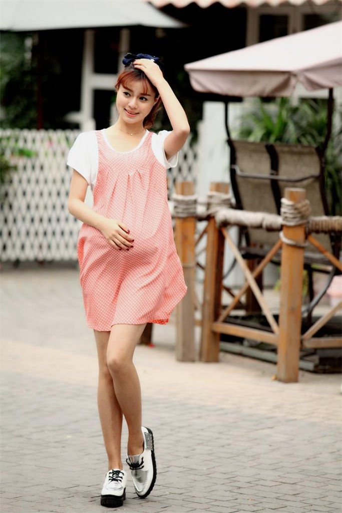 ชุดคลุมท้อง ชุดคุมท้องสวยๆ ชุดคนท้อง ชุดคนท้องสวยๆ เอี้ยมกระโปรงลายจุด สีส้ม ชิคๆ สดใส สไตล์เกาหลี