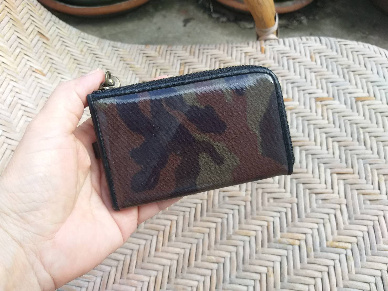 กระเป๋าใส่บัตรลายพราง สวยน่าใช้มาก (ของใหม่)