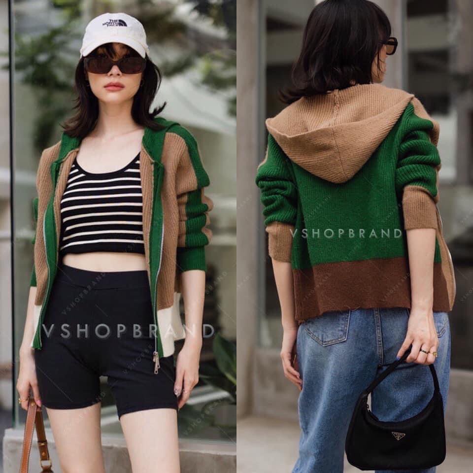 เสื้อคลุมไหมพรมซิปหน้า แต่งฮู้ดหลัง ลายแถบสลับสี น่ารักมากๆเลยค่ะ : สินค้าคุณภาพ (พร้อมส่ง)