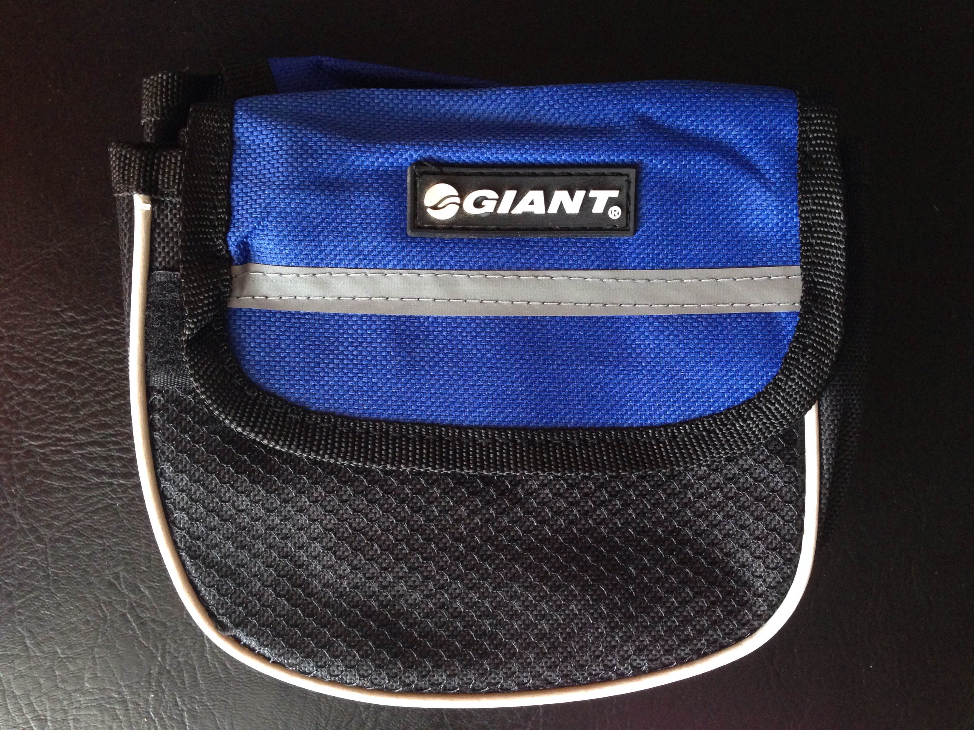 กระเป๋ากันน้ำแขวนเฟรมจักรยาน มีแถบสะท้อนแสง มี 3 สี ดำ, แดง, น้ำเงิน จำนวนจำกัด