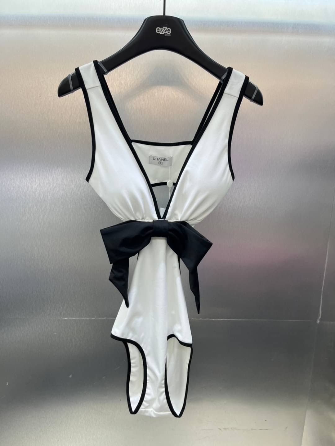 ชุดว่ายน้ำ แบรนด์ดัง CC ใส่สวยสวยเลิศๆ ชุดว่ายน้ำ ผ้า Lycra ผ้าสวย ดีไซน์โดดเด่นน่ารักมาก สินค้าคุณภาพ .พร้อมส่ง