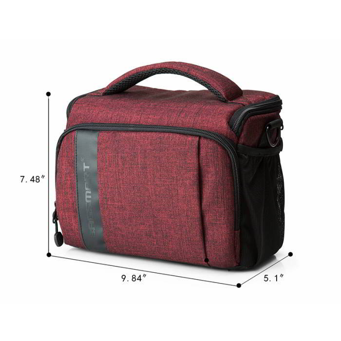 กระเป๋าใส่กล้องถ่ายรูป SLR/DSLR ขนาดกะทัดรัด พร้อมผ้าคลุมกันฝนหรือสิ่งสกปรก (สี Heather Red) (BAGSMART Compact Camera Shoulder Bag for SLR/DSLR with Waterproof Rain Cover)