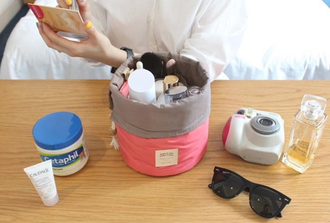 กระเป๋าเครื่องสำอางขนาดใหญ่ มาพร้อมกระเป๋าแยกขนาดเล็ก และถุง PVC ใส่แปรงแต่งหน้า (Travel Dresser Pouch)