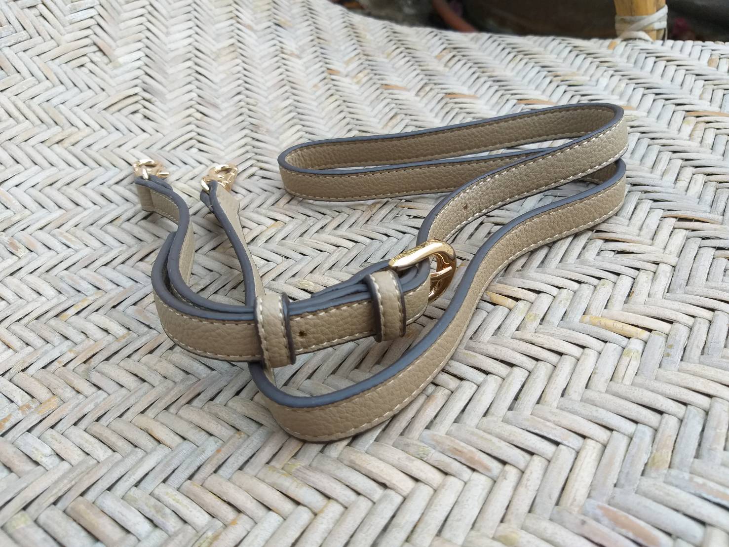 สายกระเป๋าหนัง