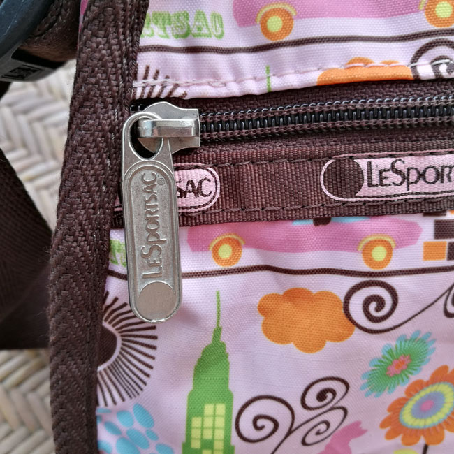 กระเป๋า Lesportsac CLASSIC HOBO