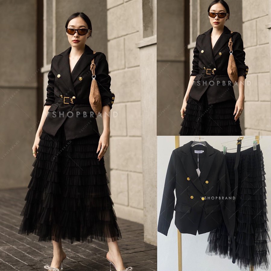 Set สูทแขนยาวกระดุมทอง ผ้าสูทเนื้อดี เย็บติดซับมาพร้อมเข็มขัด YS.L แมทช์คู่กับกระโปรงทรงระบาย หลายเลเยอร์ ขอบเอวสม็อค งานฟรุ้งฟริ้ง ใส่สบายๆ สินค้าคุณภาพ (พร้อมส่ง)