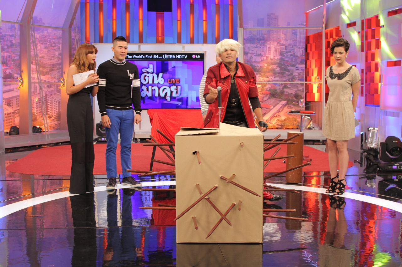 รายการตื่นมาคุย วู้ดดี้ 19/01/2558 มายากล นักมายากล การแสดง โชว์ Magic Show
