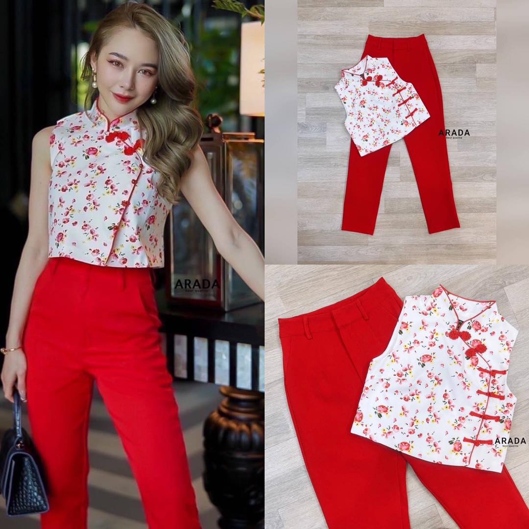 เซตเสื้อแขนกุดคอจีนสีขาวลายดอก กุหลาบมาพร้อมกับกางเกงสีแดงสดดูดี : สินค้าคุณภาพ (พร้อมส่ง)