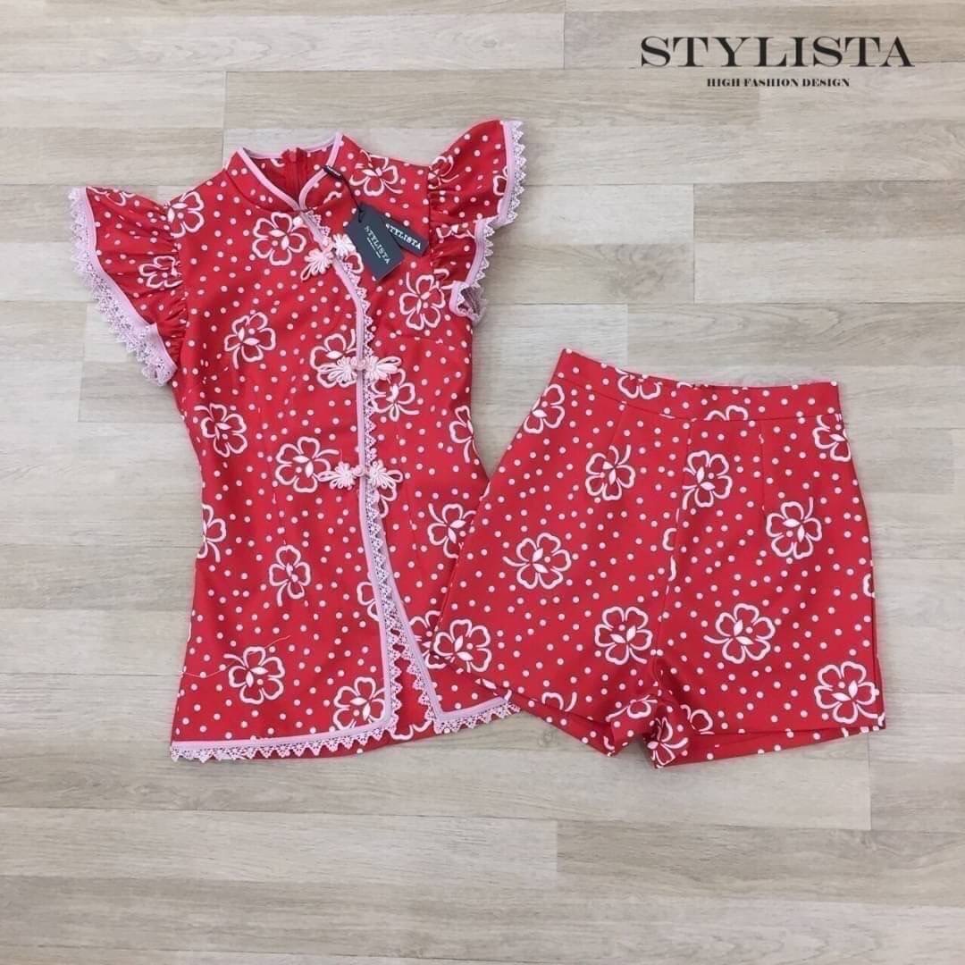 Set กี่เพ้า เสื้อกี่เพ้าลายดอกไม้ มาพร้อมกางเกงขาสั้นเข้าชุด ใส่สบาย : สินค้าคุณภาพ (พร้อมส่ง)