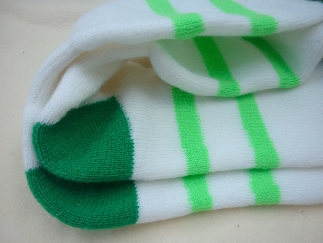 ถุงเท้าชายแบบหนา ใส่กันหนาว หรือใส่เล่นกีฬา