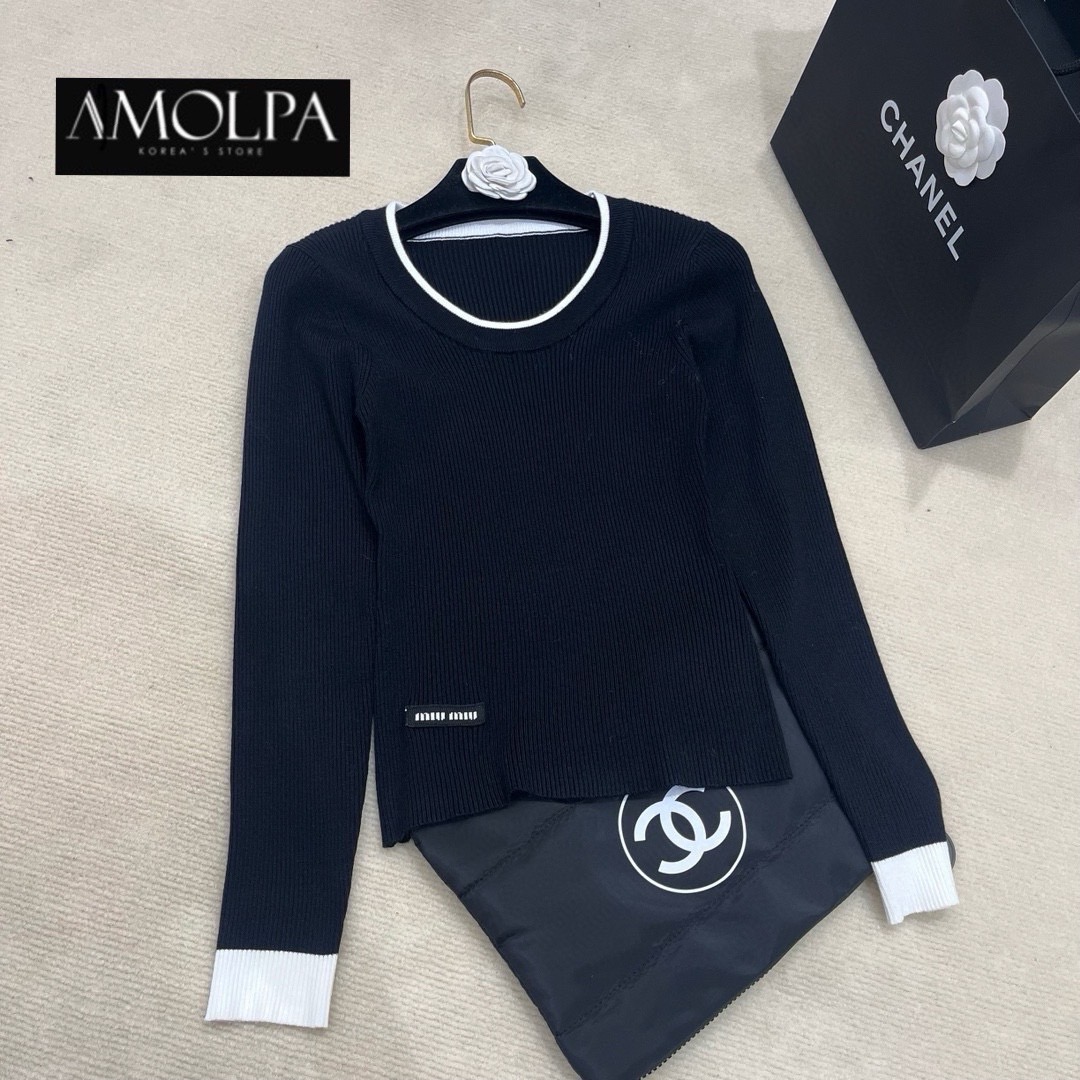 เสื้อแขนยาวผ้าร่อง MIU MIU ทอสวยม๊ากกกก งานสวย ใส่สบาย : สินค้าคุณภาพ (พร้อมส่ง)