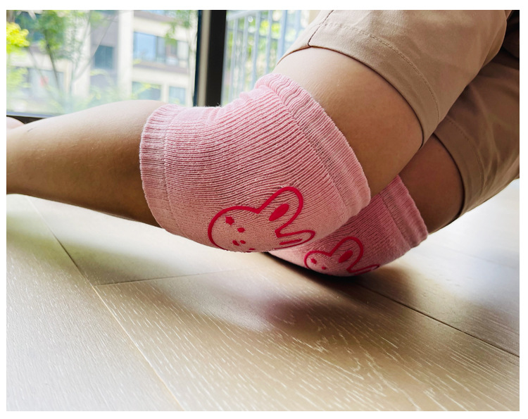 สนับเข่า ถุงเข่า หัดคลาน/หัดเดิน เด็กเล็ก มีกันลื่น Kids Socks
