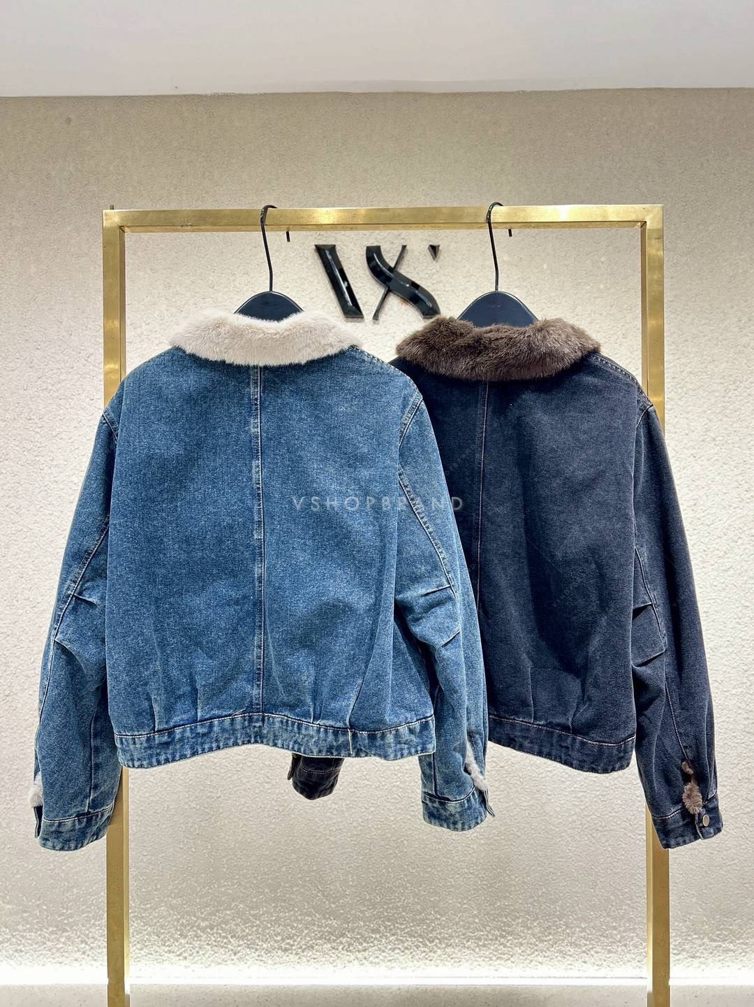 แจ็คเก็ตยีนส์ขนเฟอร์ด้านใน ใส่สบาย : สินค้าคุณภาพ (พร้อมส่ง)