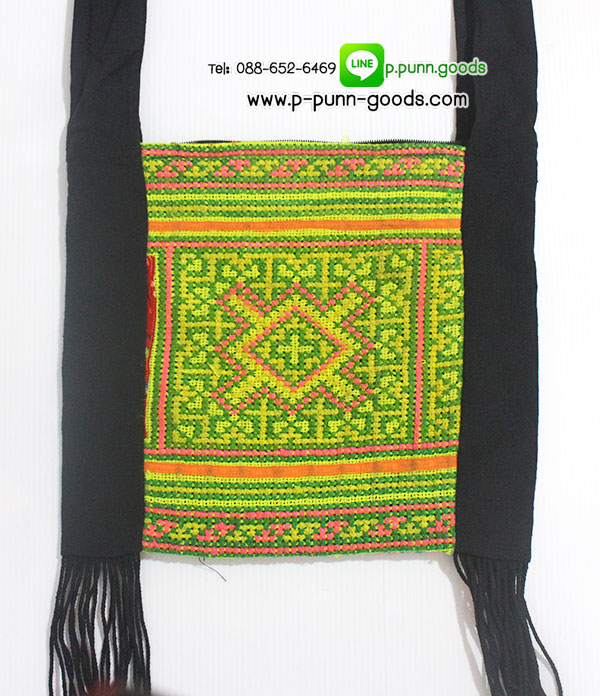 กระเป๋าย่าม ผ้าปักชาวเขา (ใบเล็ก) - size S (งานผ้าเก่า)