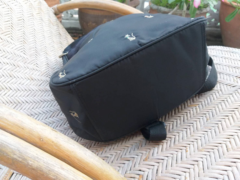 กระเป๋าเป้ปักแมวเหมียว น่ารัก ทาสแมวไม่ควรพลาด