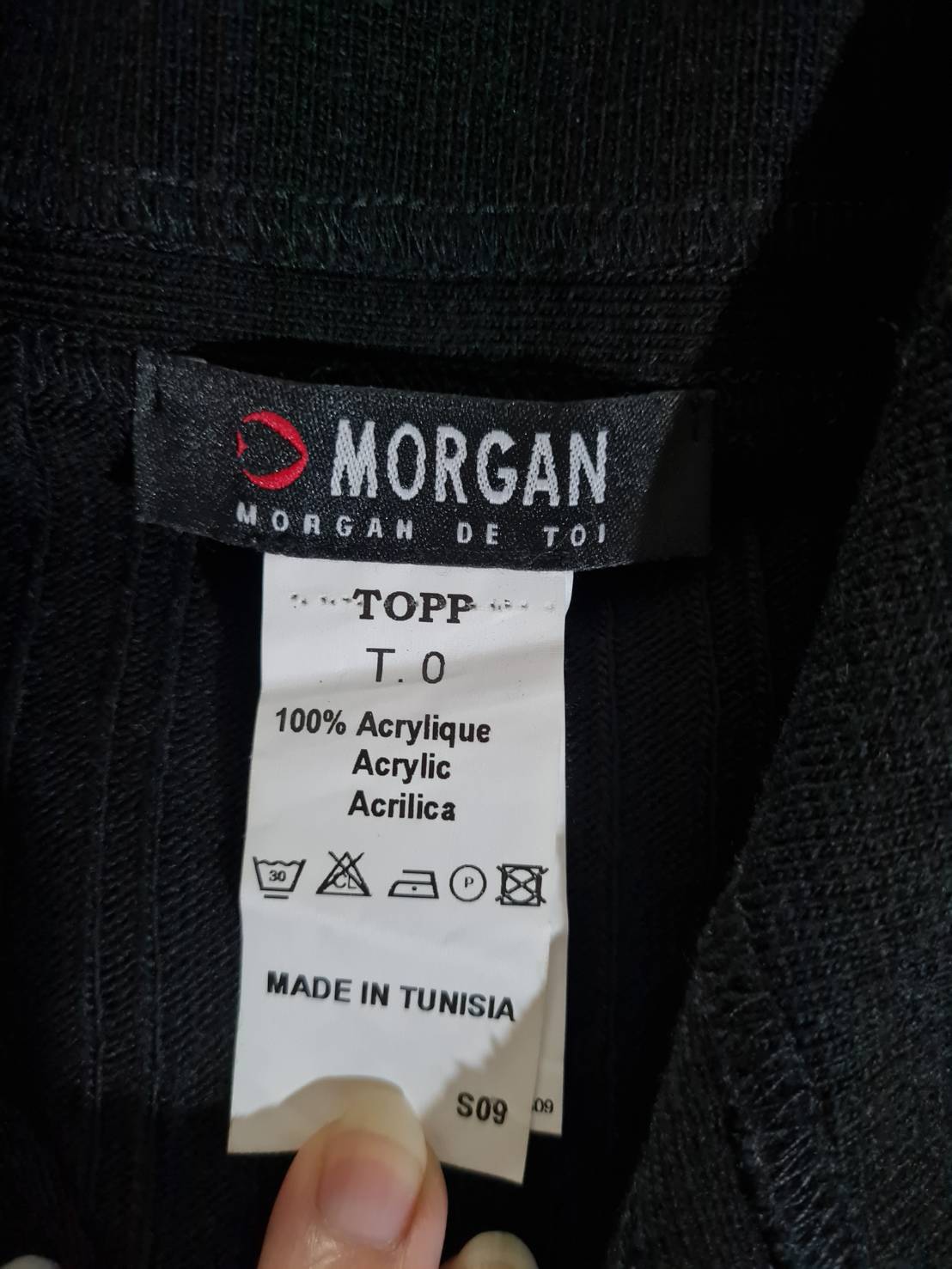 เสื้อแขนกุดไหมพรม MORGAN ไซด์S (ของใหม่)