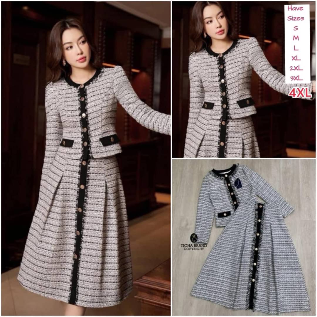 :Set 2ชิ้น ผ้าทอทวีต เสื้อคอจีนแขนยาว ดีเทลเย็บต่อกุ๊นดำและแต่งขนฟรุ้งฟริ้ง มาคู่กับกระโปรงยาวแต่งพองนิดๆ เย็บซับในทั้งชุดอย่างดี สินค้าคุณภาพ (พร้อมส่ง)