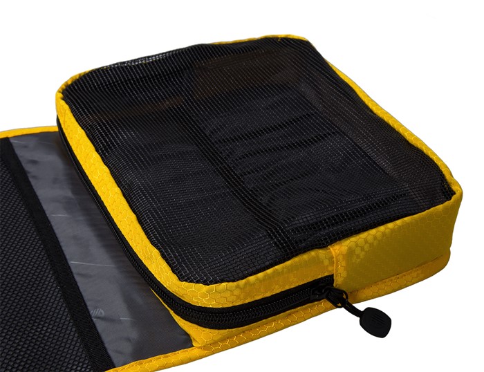 Bagsmart กระเป๋าใส่อุปกรณ์อาบน้ำ คุณภาพสูง ใส่อุปกรณ์อาบน้ำ แขวนได้ สำหรับเดินทาง ท่องเที่ยว (Yellow)