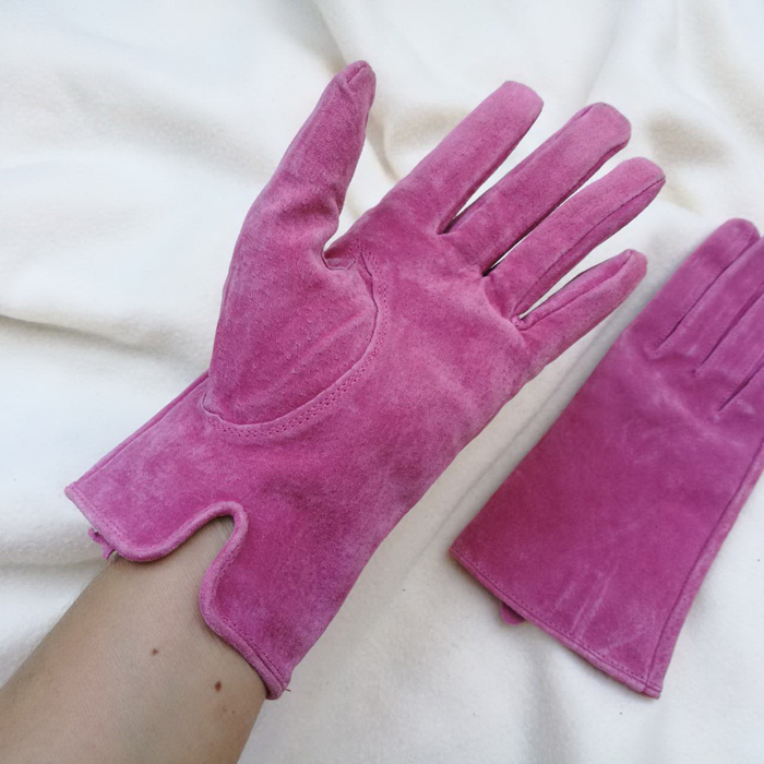 ถุงมือหนังกลับแท้สีชมพู สวยมาก อุ่นติดลบ
