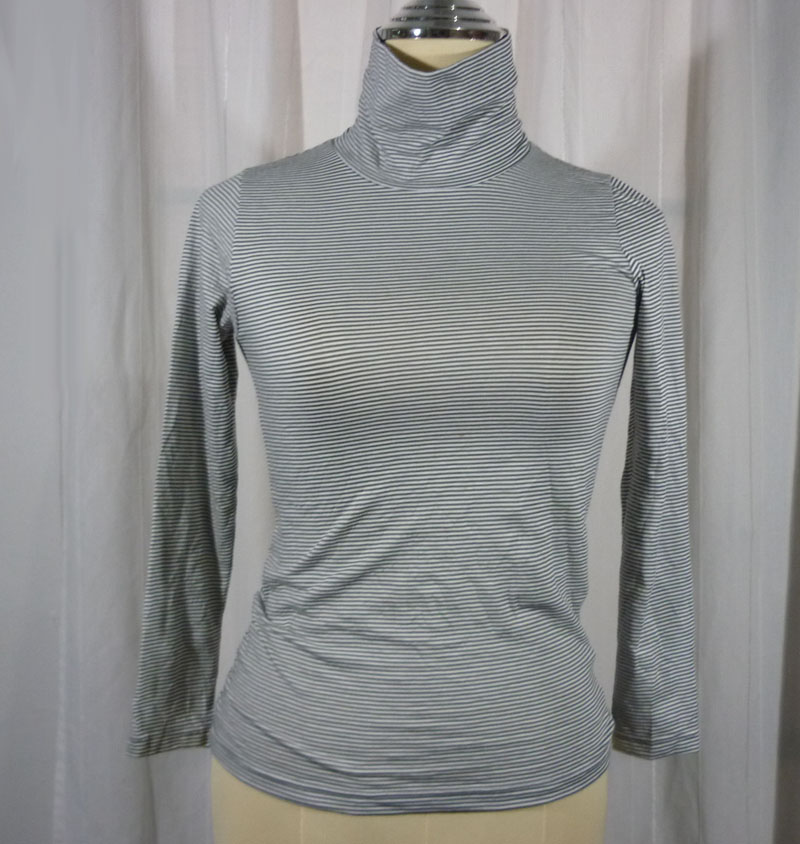 เสื้อฮีทเทคเด็ก Uniqlo heattech Sz 140