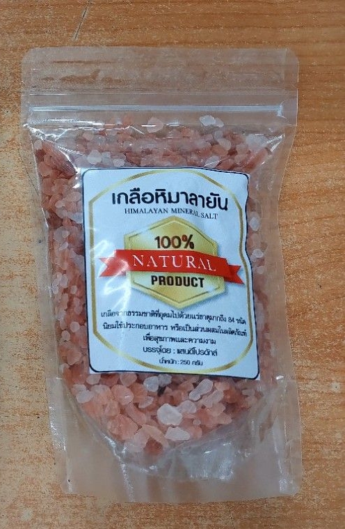 เกลือชมพู หิมาลายัน แบบเม็ด แสนดีโปรดักส์ (Himalayan pink salt ) 250 กรัม ► เกลือชมพู บริสุทธิ์ 100% ปลอดเคมีทุกชนิด ปลอดสารไมโครพลาสติก อุดมไปด้วยแร่ธาตุต่างๆ มากถึง 84 ชนิด ใช้ปรุงอาหาร แช่ตัวขับสารพิษ ใช้สูดดมไอเกลือ ช่วยฟื้นฟูระบบทางเดินหายใจ