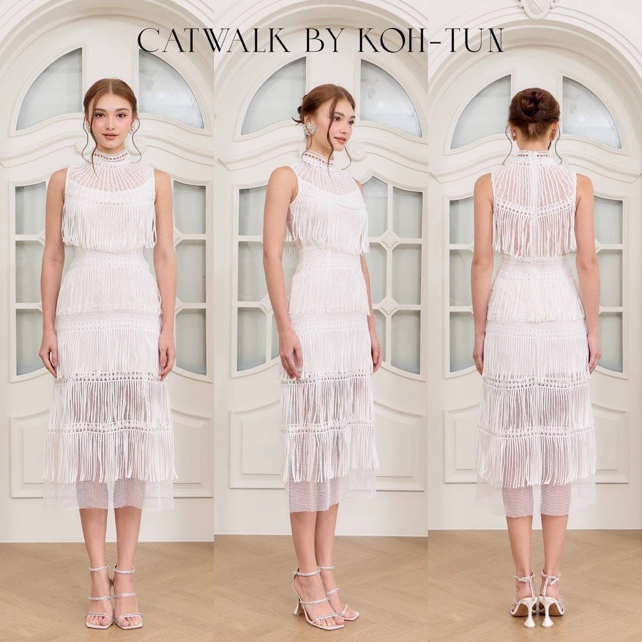 แม็กซี่เดรสผ้าลูกไม้ทอพู่รอบตัว เนื้อผ้าสั่งทอพิเศษ ตัวเดรสเป็นทรงเข้ารูป ใส่สบาย : สินค้าคุณภาพ (พร้อมส่ง)