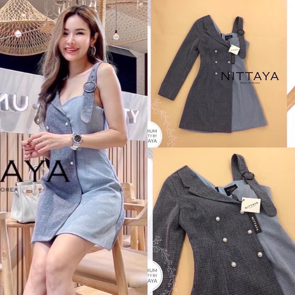 เดรสเทาแขนยาวข้างเดียว ข้างเป้นสายเข็มขัด สามารถปรับสายได้ ช่วงหน้าเป็นกระดุมไข่มุก สีทูโทน รุ่นนี้งานจริงน่ารักมากๆ เลยจ้า ขอบอก สินค้าคุณภาพ (พร้อมส่ง)