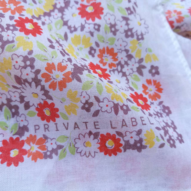 ผ้าเช็ดหน้า PRIVATE LABEL ลายดอกไม้หวานๆ
