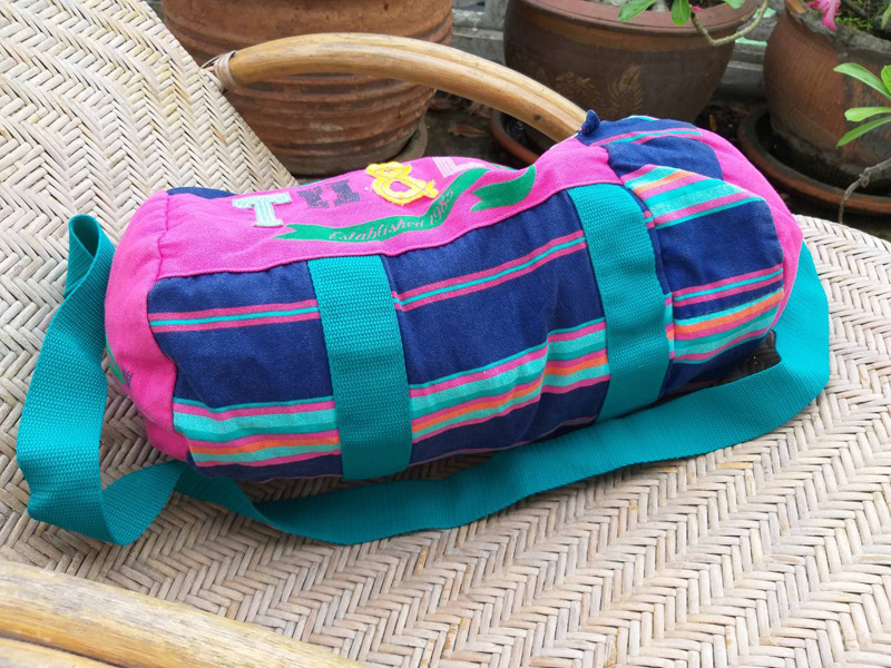 กระเป๋าทรงหมอน TOMMY สีสวยสดใส