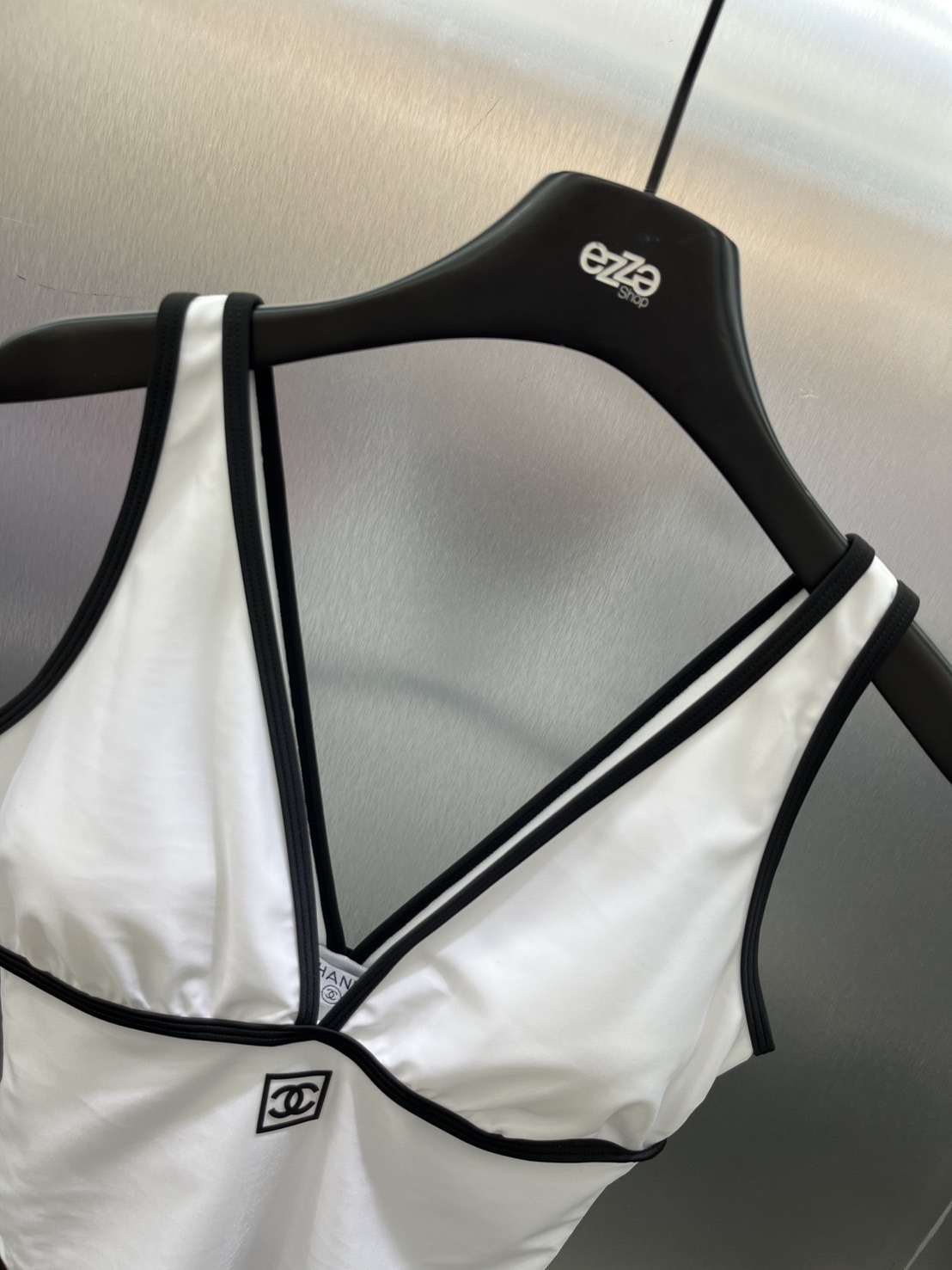 ชุดว่ายน้ำ แบรนด์ดัง CC คอลเลคชั่นใหม่ ผ้าสวยมาก Lycra เนื้อเด้งสวย สินค้าคุณภาพ .พร้อมส่ง