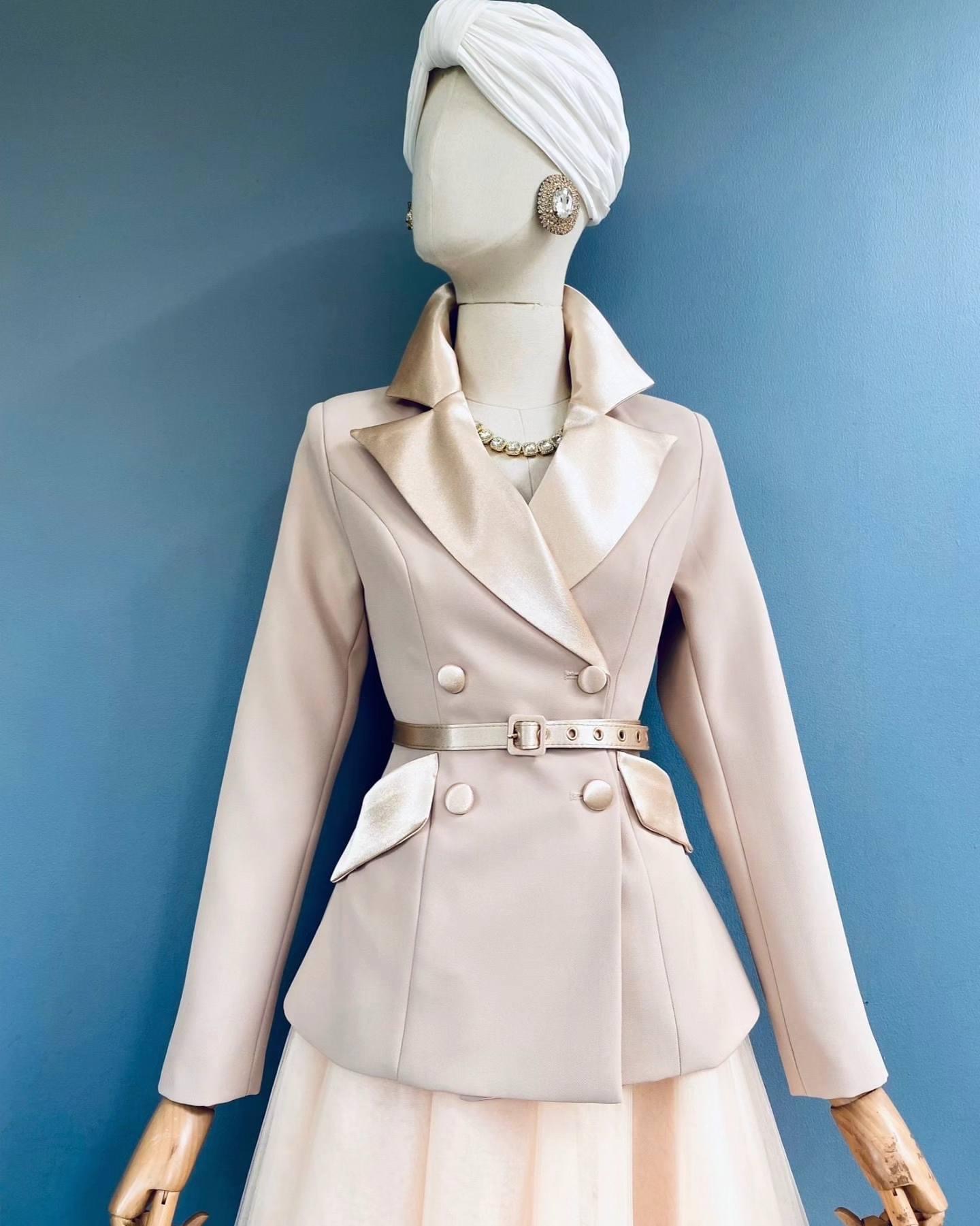 เซตBLAZER ปกเลื่อม+กระโปรงสุ่ม+เข็มขัด เนื้อผ้าเกรดเอ สินค้าคุณภาพ (พร้อมส่ง)