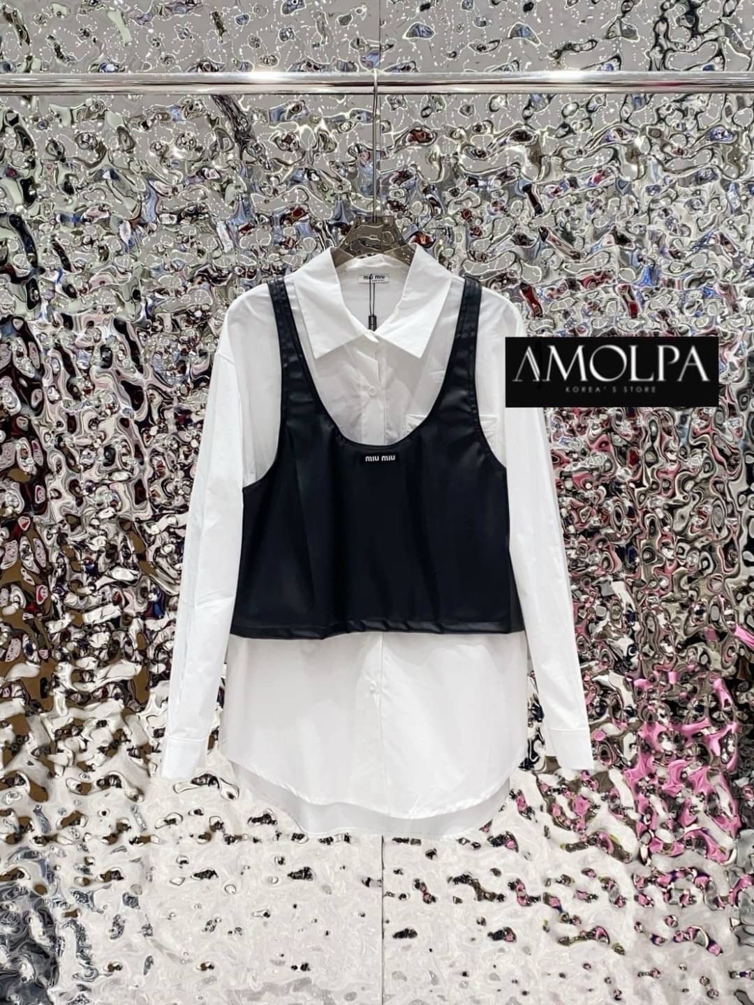 SET 2 ชิ้น เสื้อกั๊กหนัง+เชิ้ต MIU MIU งาน Hiend งานสวยม๊ากกกกก เนื้อผ้าดีมากๆค่ะค๊าลูกค้า ผ้าเย็นๆ ใส่สบายสุดๆ ใส่สบาย : สินค้าคุณภาพ (พร้อมส่ง)