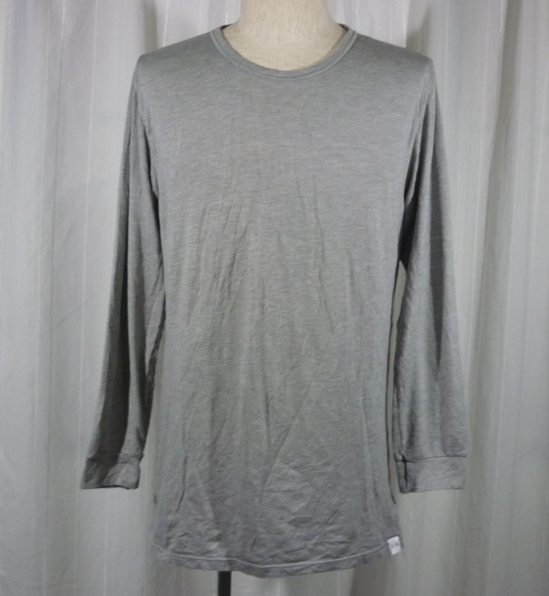 เสื้อฮีทเทคชาย Uniqlo heattech SzM-L สีเทา