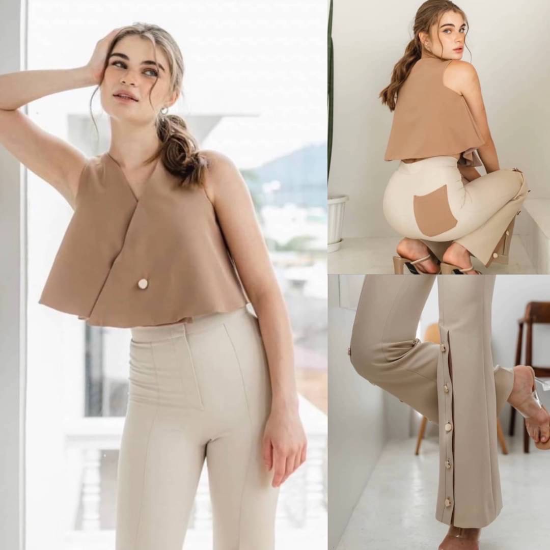 set เสื้อครอปแขนกุด คอวีแบบซ้ายทับขวา ทรงพอดีตัว สีสวยขับผิว มาคู่กับ กางเกงขายาวเอวสูง ปลายขาแต่งกระดุมเพิ่มความเก๋ สินค้าคุณภาพ (พร้อมส่ง)