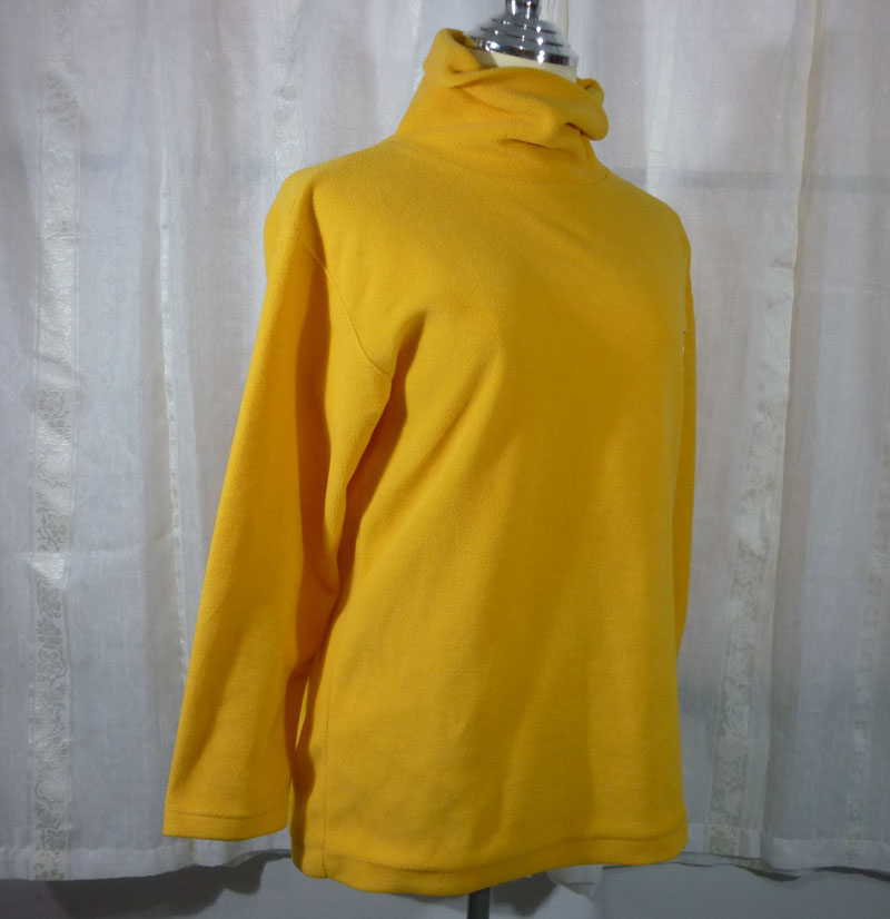 เสื้อแขนยาวผ้าฟลีซ ellesse SzM อุ่นมาก