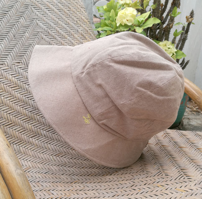 หมวกปีกกว้าง ทรงปีกแคดดี้ บังแดดมิด /ของใหม่/