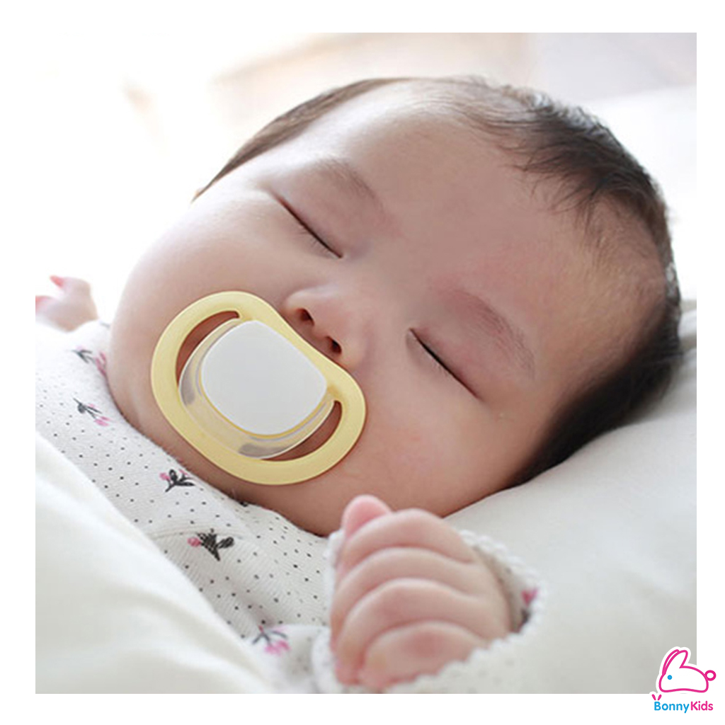 Pigeon (พีเจ้น) จุกหลอก รุ่น Skin Friendly แบ่งจุกตามช่วงวัย