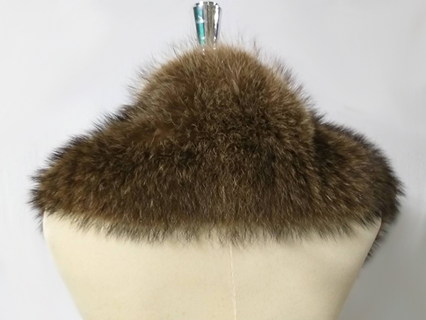 ผ้าพันคอขนเฟอร์แรคคูนแท้ สีน้ำตาลเหลือบ ขนฟูอวบแน่น