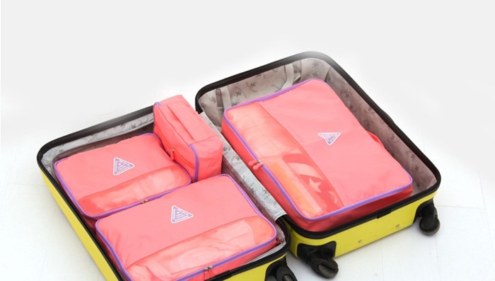 Travel Season กระเป๋าจัดระเบียบเดินทาง 4 ใบ จัดระเบียบเสื้อผ้าในบ้าน กันน้ำ ใส่เสื้อผ้า กันน้ำ มี 5 สีให้เลือก