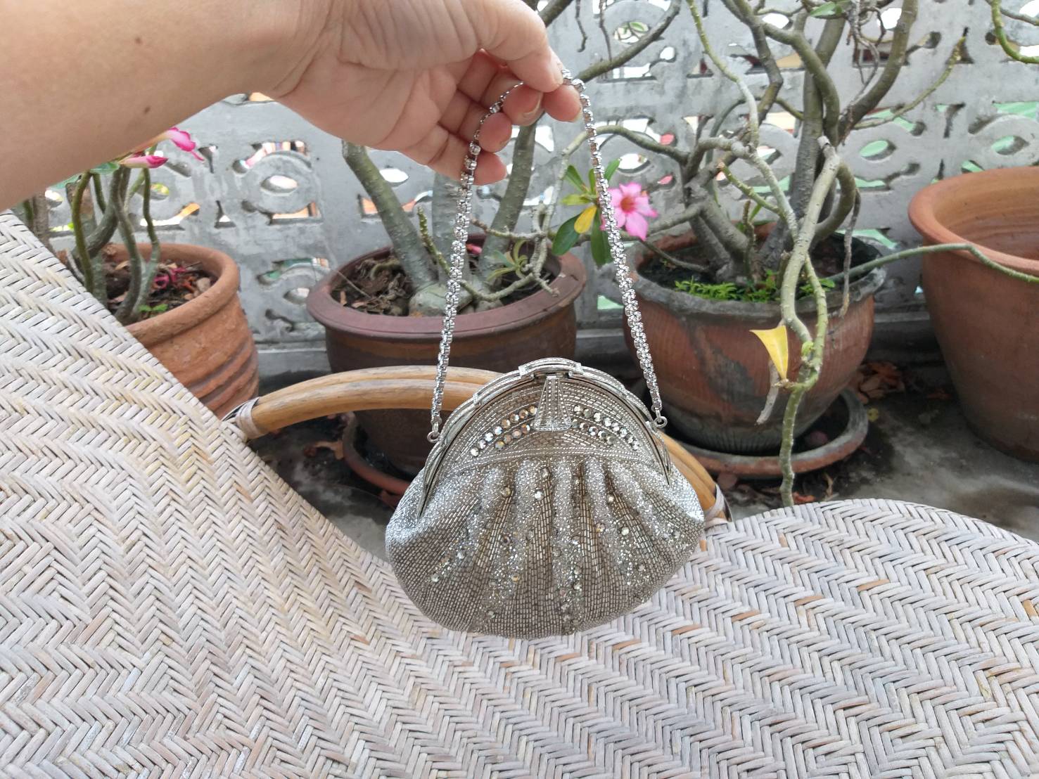 กระเป๋าออกงาน ปักเลื่อมทั้งใบสวยมากกกก