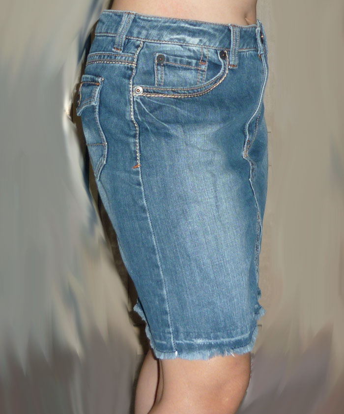 กระโปรงยีนส์เรียบเก๋ 29-36-17.5