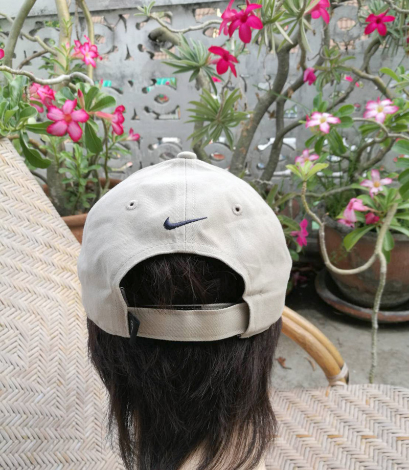 หมวกแก๊ป NIKE สีกากี สวยมาก