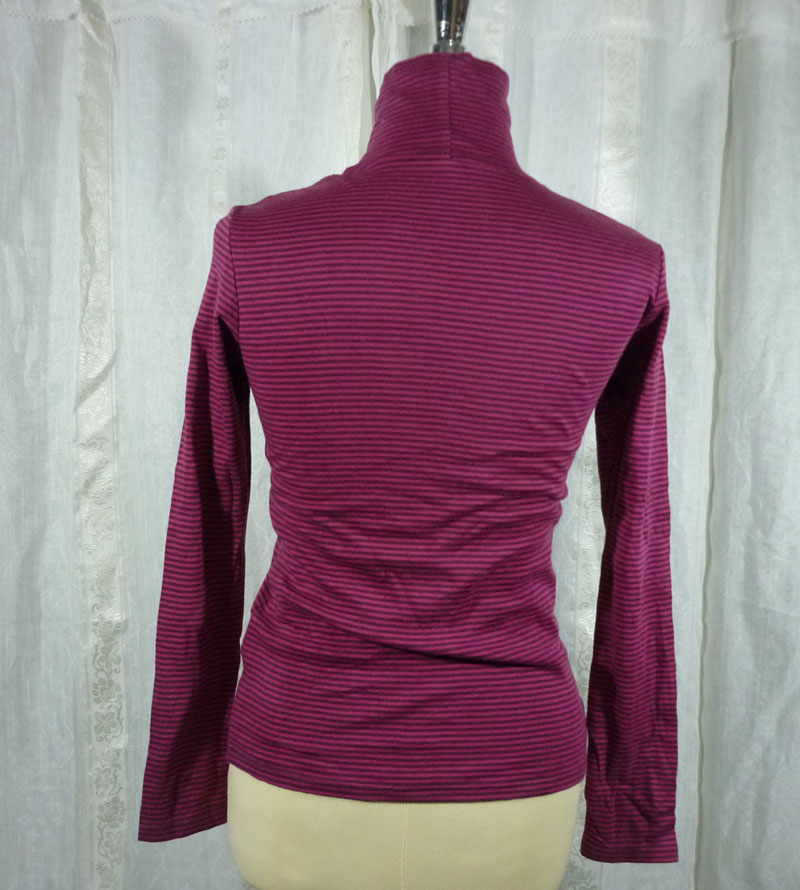 เสื้อคอเต่าแขนยาว Uniqlo SzS