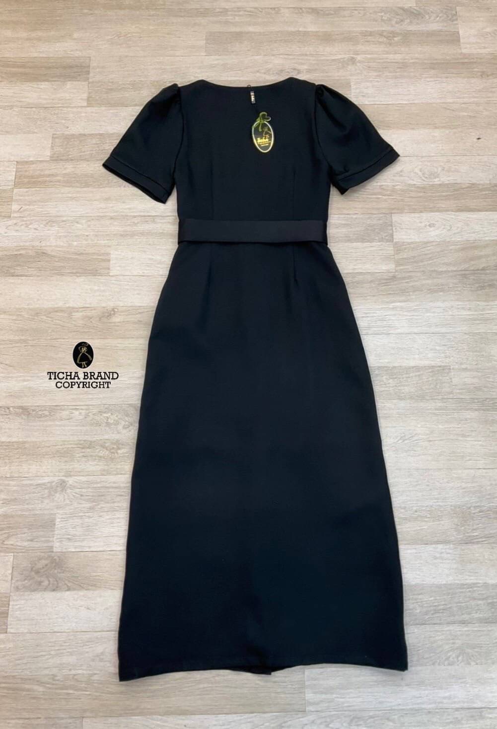 Dress ตัวยาวแขนพอง ดีเทลแต่งกระดุมด้านหน้า สไตล์มินิมอล เรียบๆแต่ดูแพง สินค้าคุณภาพ (พร้อมส่ง)