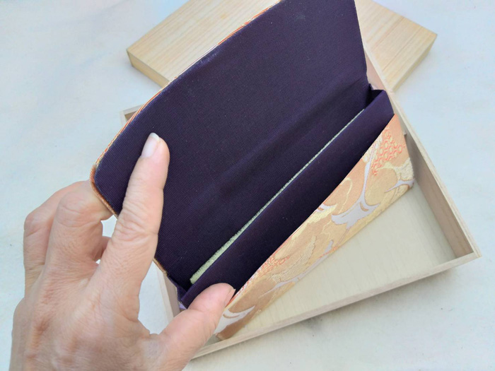 เซ็ทกระเป๋าสตางค์ สวยมาก เป็นของขวัญได้เลย (ของใหม่)