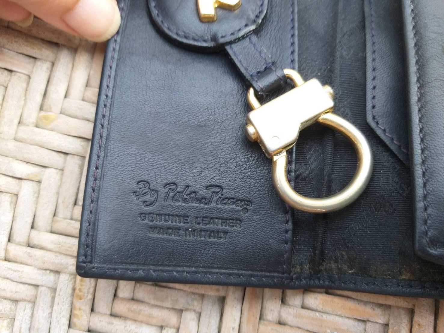กระเป๋าพวงกุญแจหนังแท้ Paloma Picasso